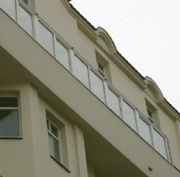 Остекление балкона основе профильной системы 'Tyssen'